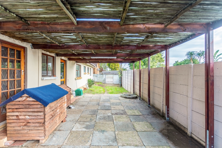 3 Bedroom Property for Sale in Protea Heights Western Cape
